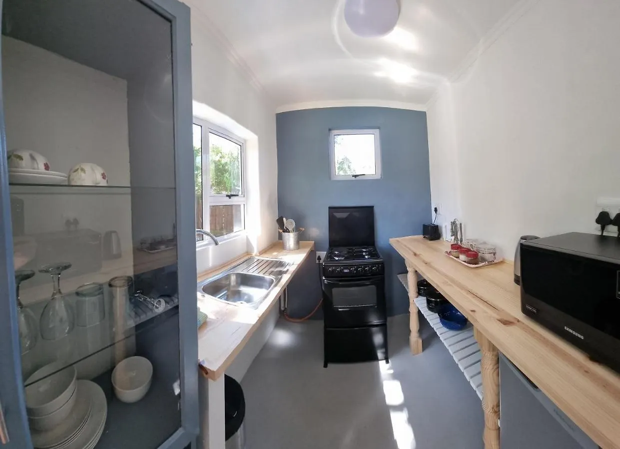 Πανσιόν Sacred Mountain Lodge Noordhoek