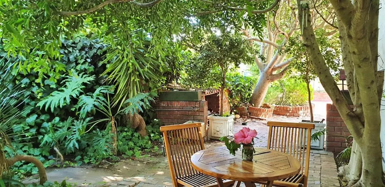 Sacred Mountain Lodge Noordhoek