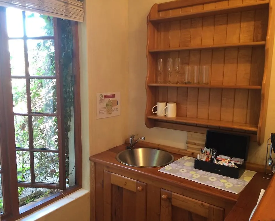 Πανσιόν Sacred Mountain Lodge Noordhoek