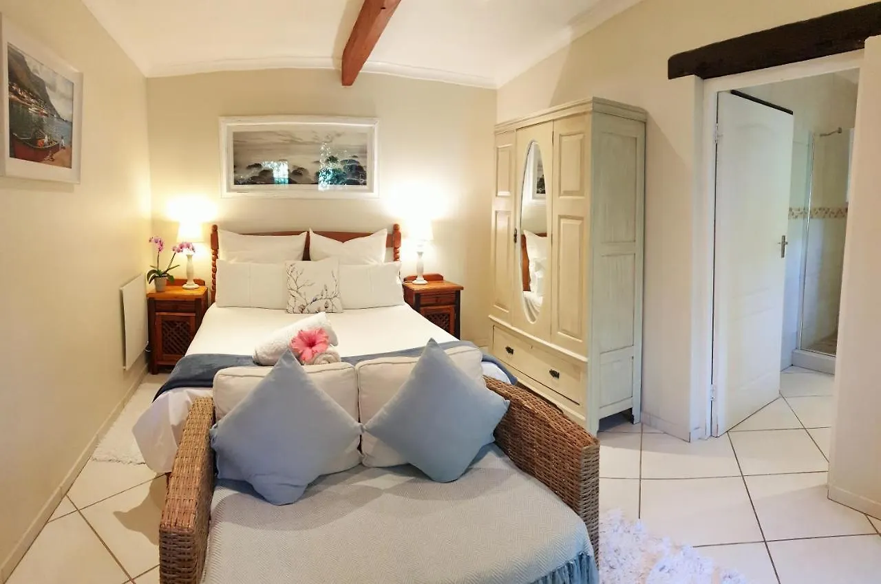 Sacred Mountain Lodge Noordhoek Πανσιόν